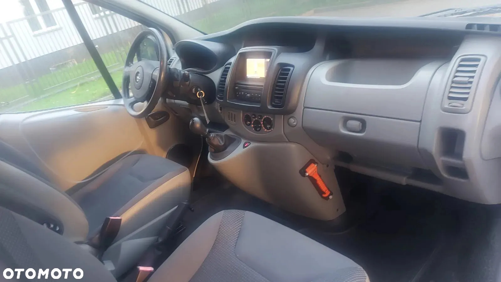 Opel Vivaro - 12