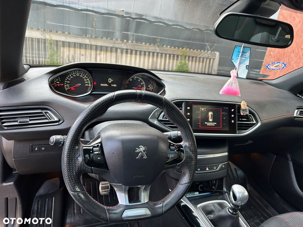 Peugeot 308 1.2 PureTech Allure S&S - 5