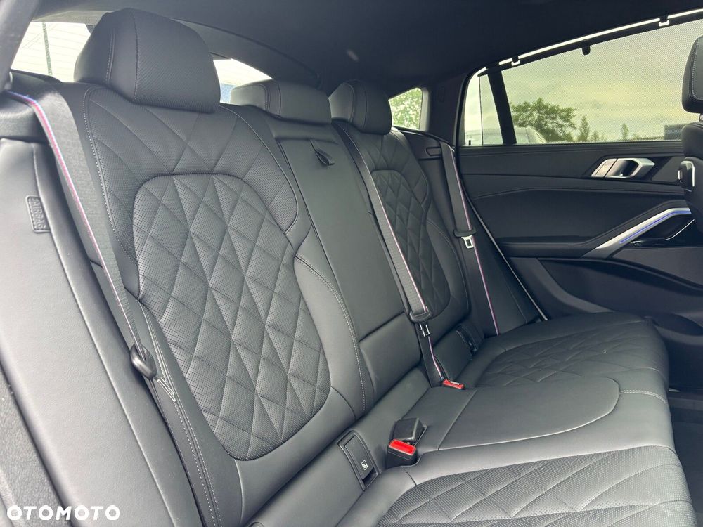 BMW X6 - 16