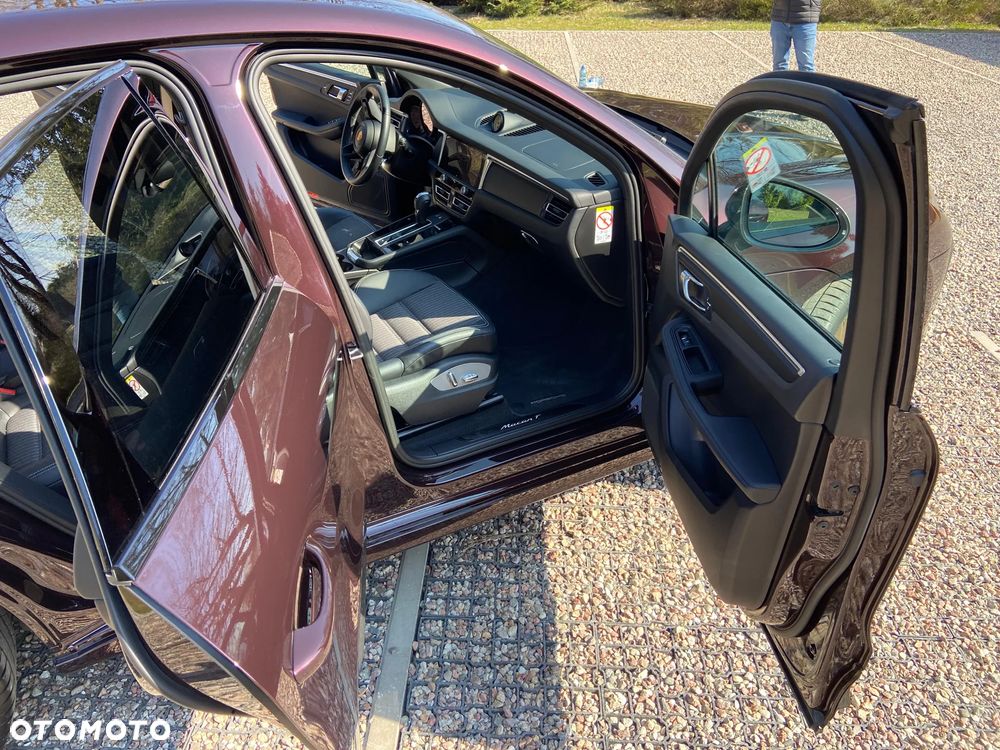 Porsche Macan T - 15