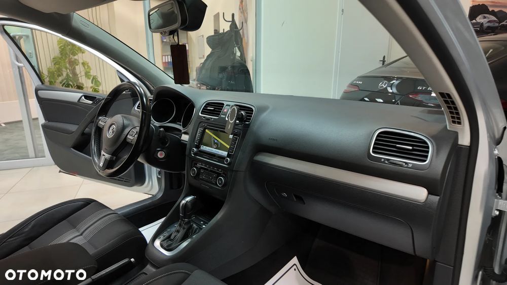 Volkswagen Golf 2.0 TDI DPF BlueMotion Technology DSG MATCH - 34