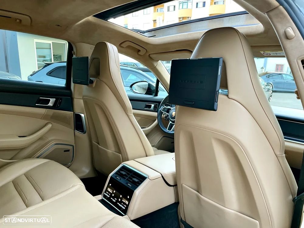 Porsche Panamera Sport Turismo 4 E-Hybrid Edition 10 Anos - 40
