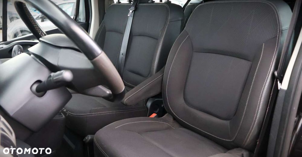 Renault Trafic - 13