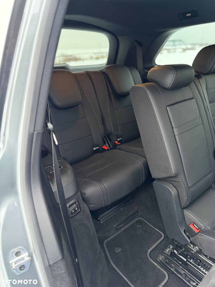 Mercedes-Benz GLS - 9