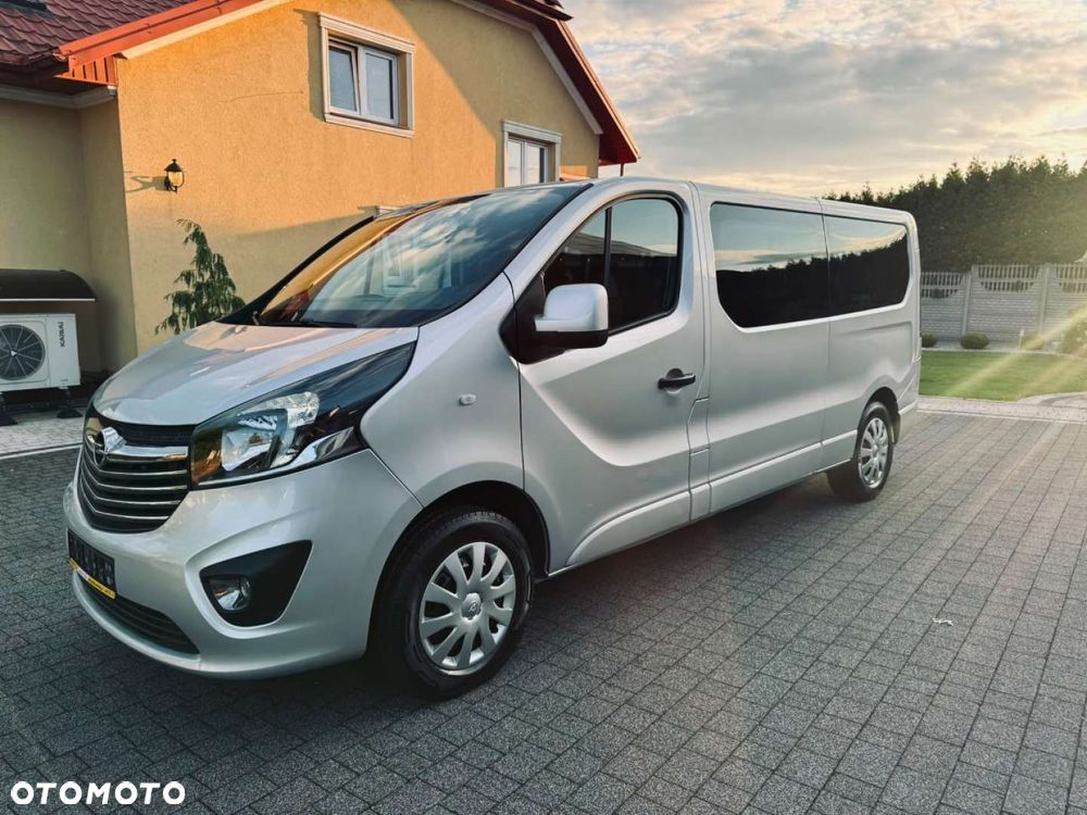 Opel Vivaro - 2