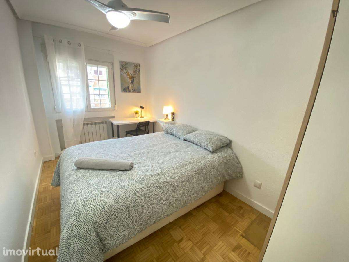 Quarto - localizado em Entrecampos Lisbon - Grande imagem: 4/37