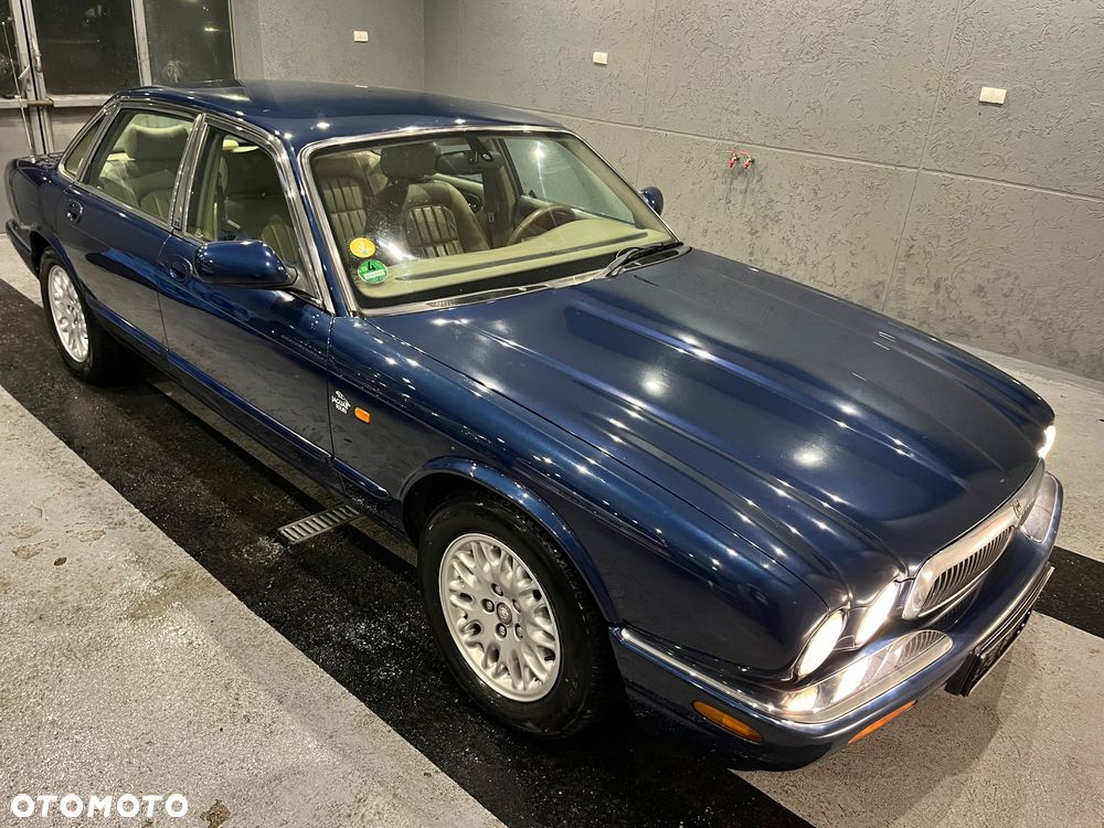 Jaguar XJ 3.2 Executive - 1