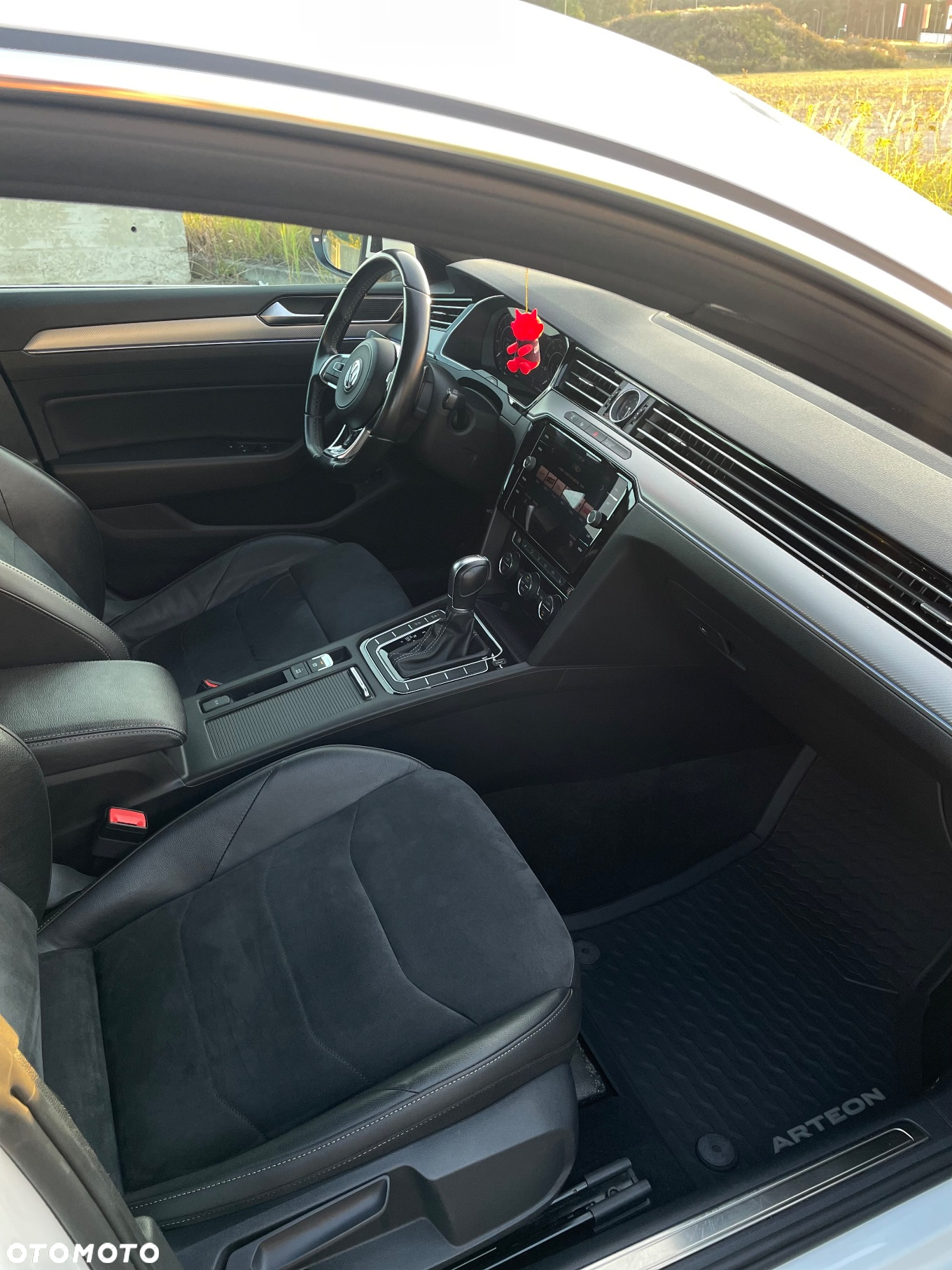Volkswagen Arteon 2.0 TSI 4Motion R-Line DSG - 14