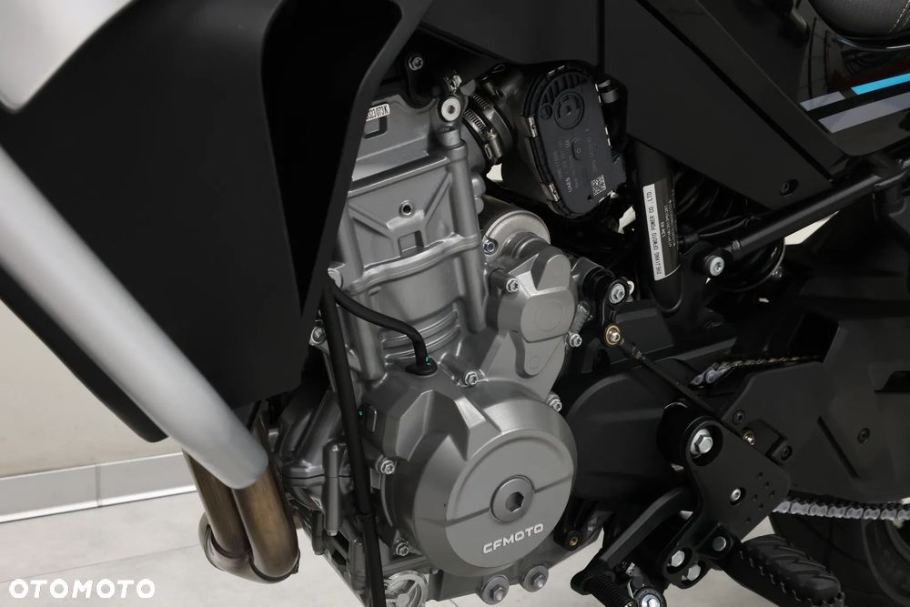 CFMoto 800MT Sport - 28