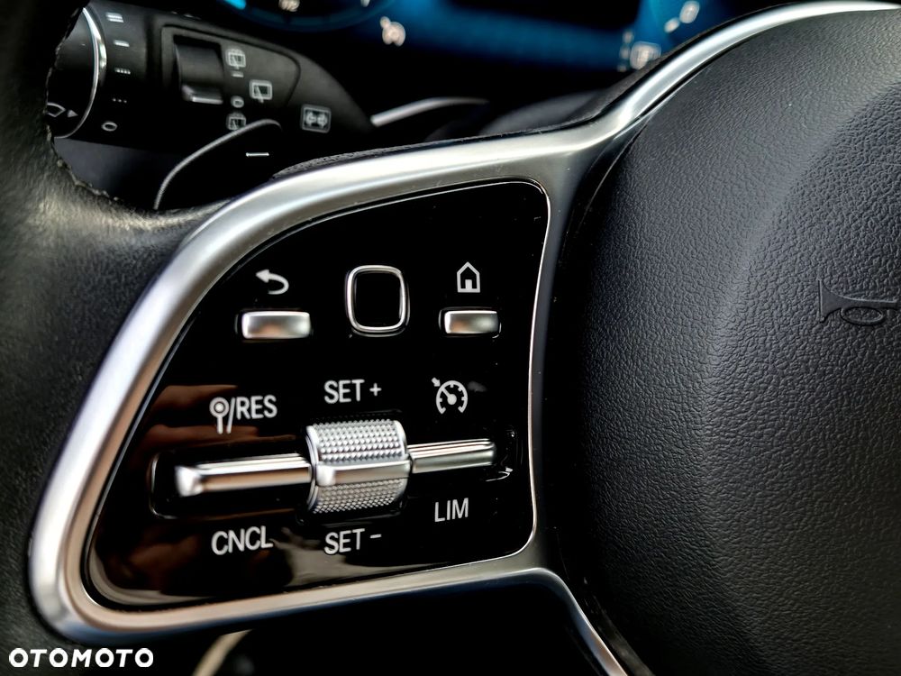 Mercedes-Benz GLC - 16