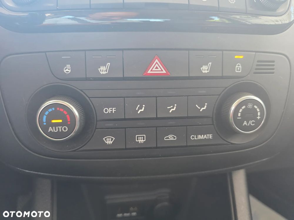 Kia Venga 1.4 Business Line - 16
