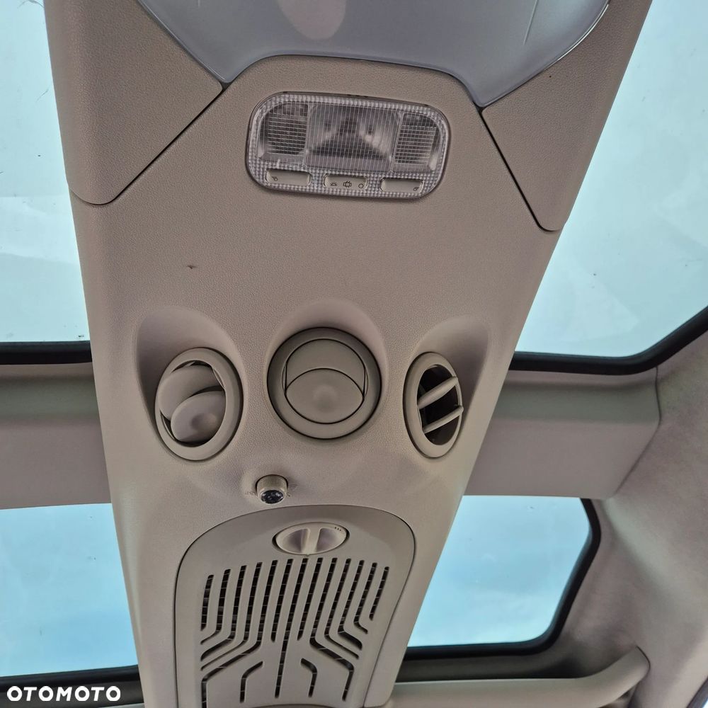 Citroën Berlingo Multispace PureTech 110 SHINE - 20