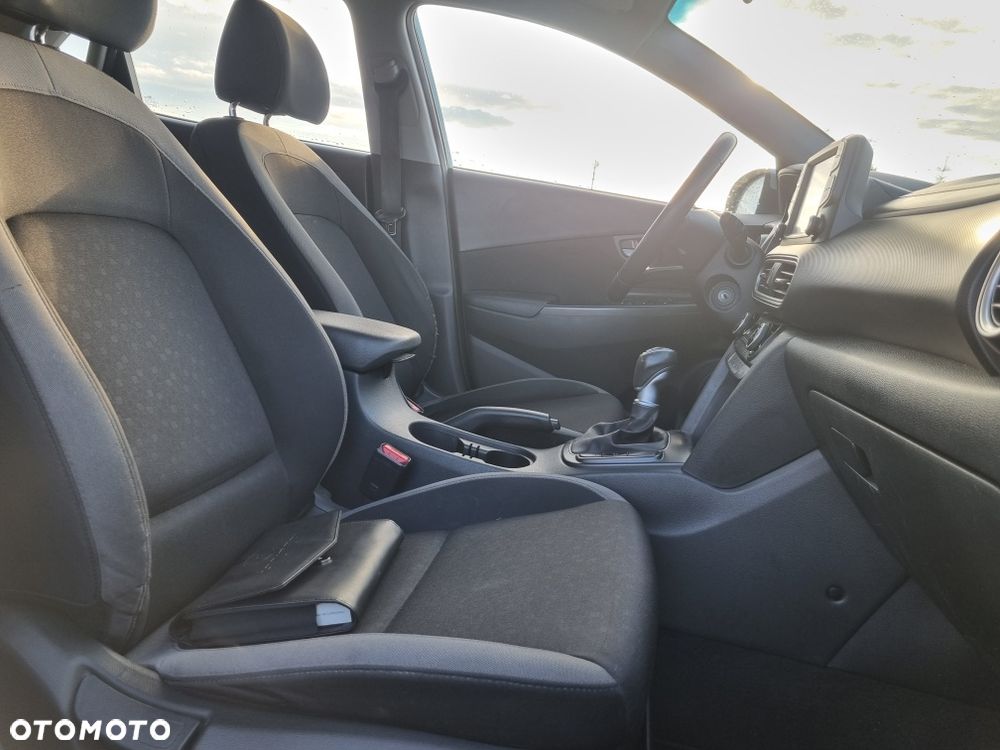 Hyundai Kona - 8