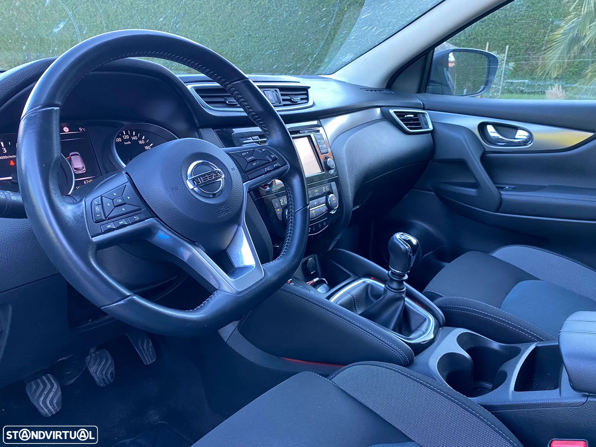 Nissan Qashqai 1.5 dCi N-Connecta J18 - 23