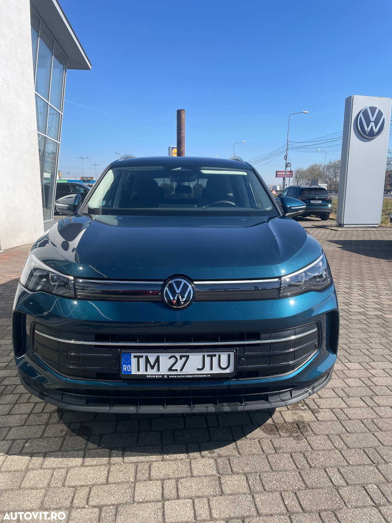 Volkswagen Tiguan 2.0 TDI DSG 4Motion Advanced - 8