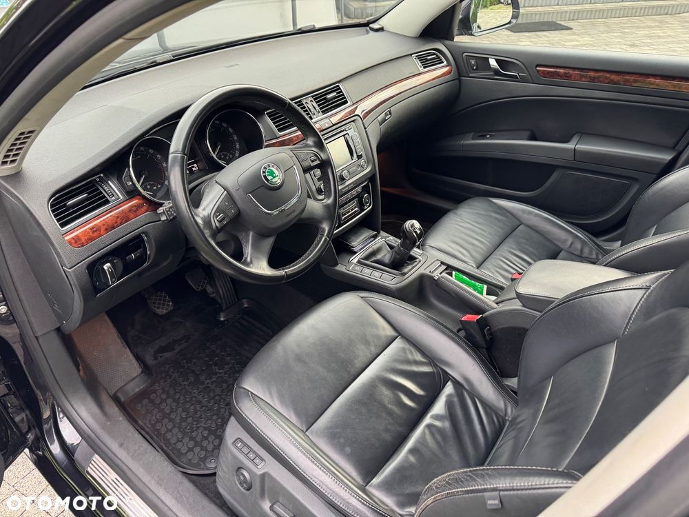 Skoda Superb 1.6 TDI GreenLine - 9