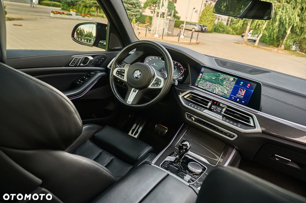 BMW X5 M M50i - 3