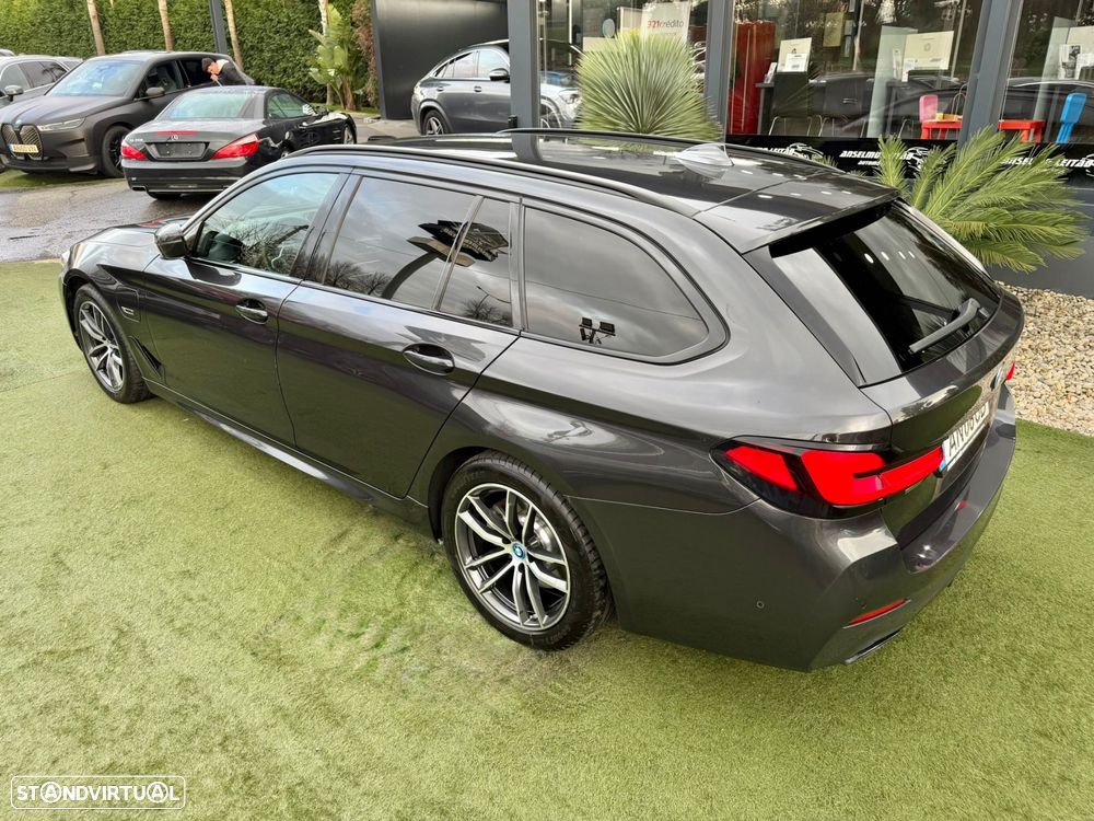 BMW 530 e Pack Desportivo M - 15
