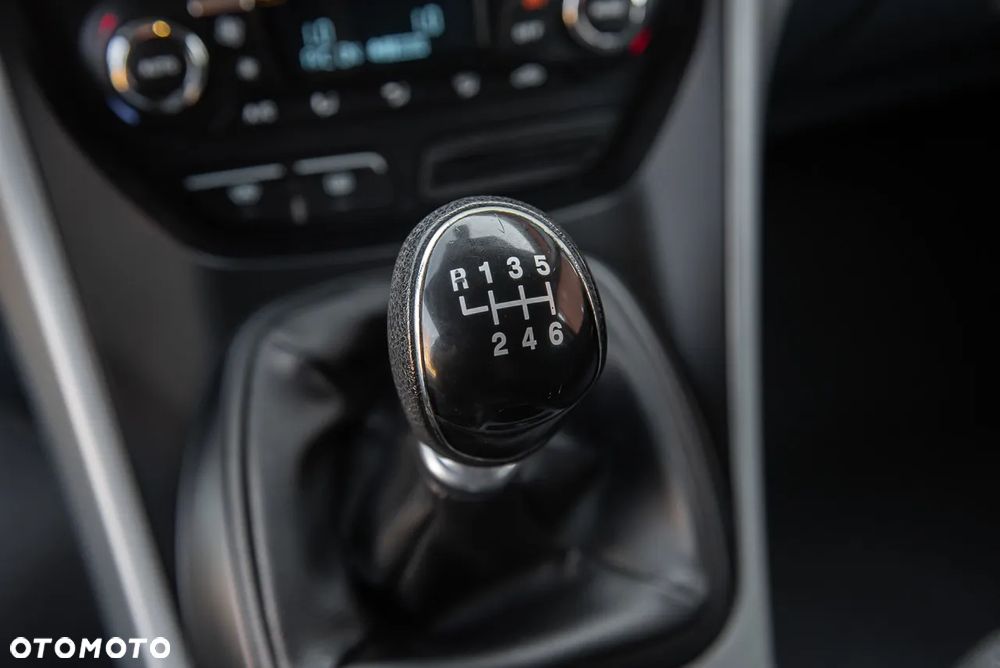 Ford Grand C-MAX 1.6 TDCi Start-Stop-System Titanium - 24