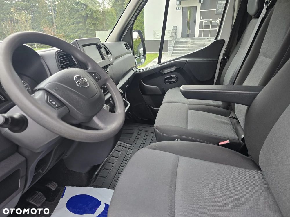 Nissan NV 400 - 10