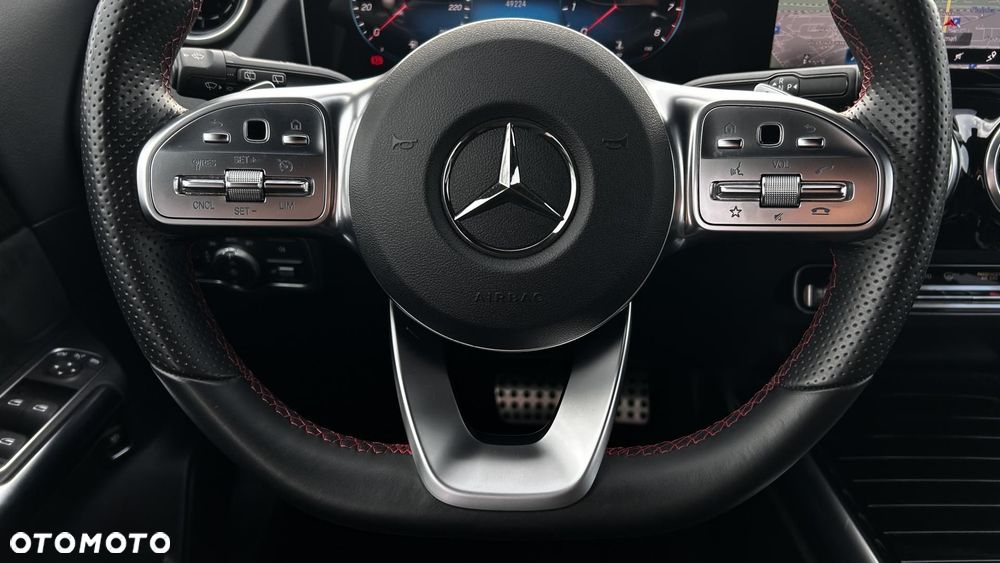 Mercedes-Benz GLA - 17