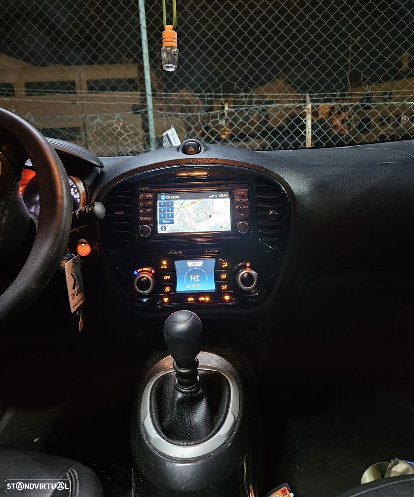 Nissan Juke 1.5 dCi Tekna Premium Ext.2 Red D. - 17