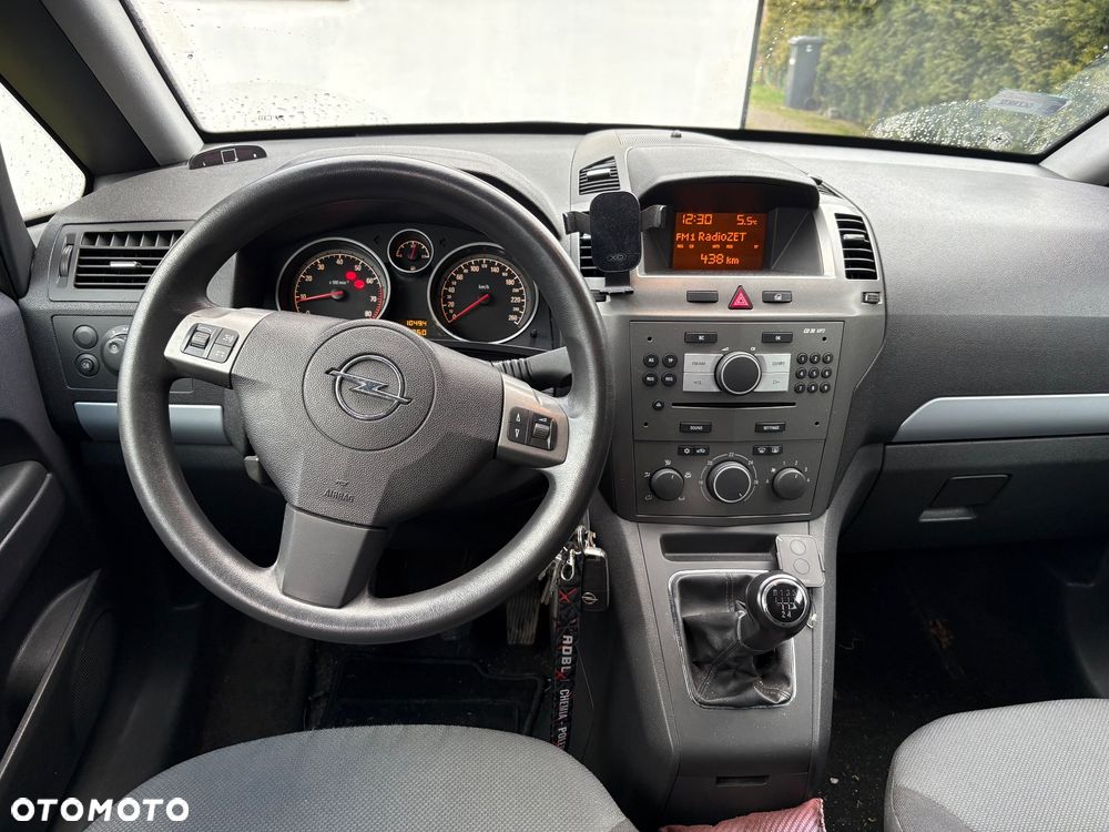 Opel Zafira 1.8 - 15