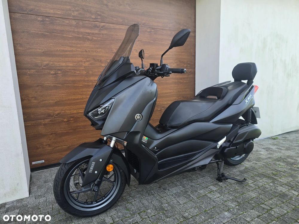 Yamaha X-max