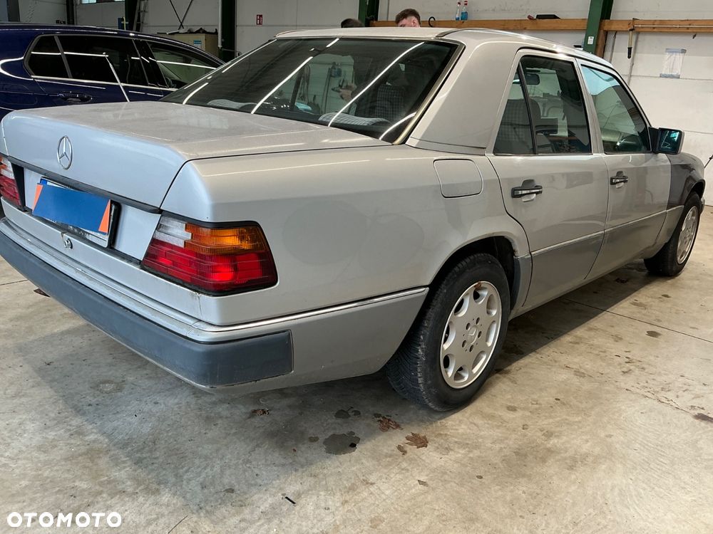 Mercedes-Benz W124 (1984-1993) - 4