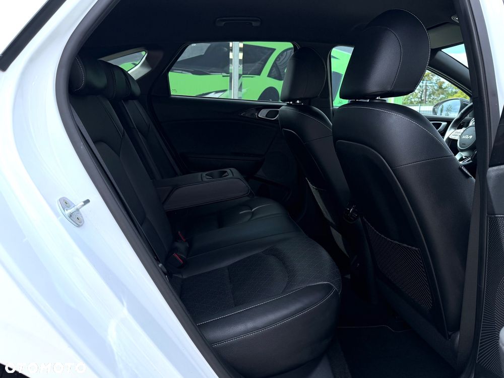 Kia ProCeed 1.5 T-GDI DCT7 OPF GT LINE - 40