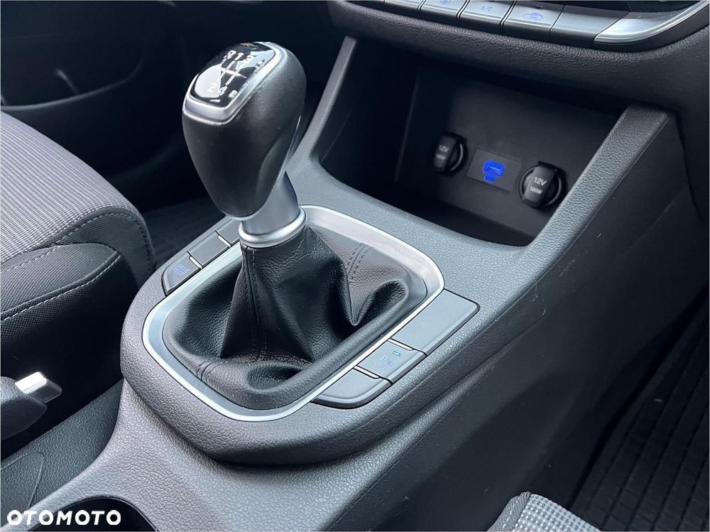 Hyundai i30 1.5 T-GDI 48V Classic + - 16