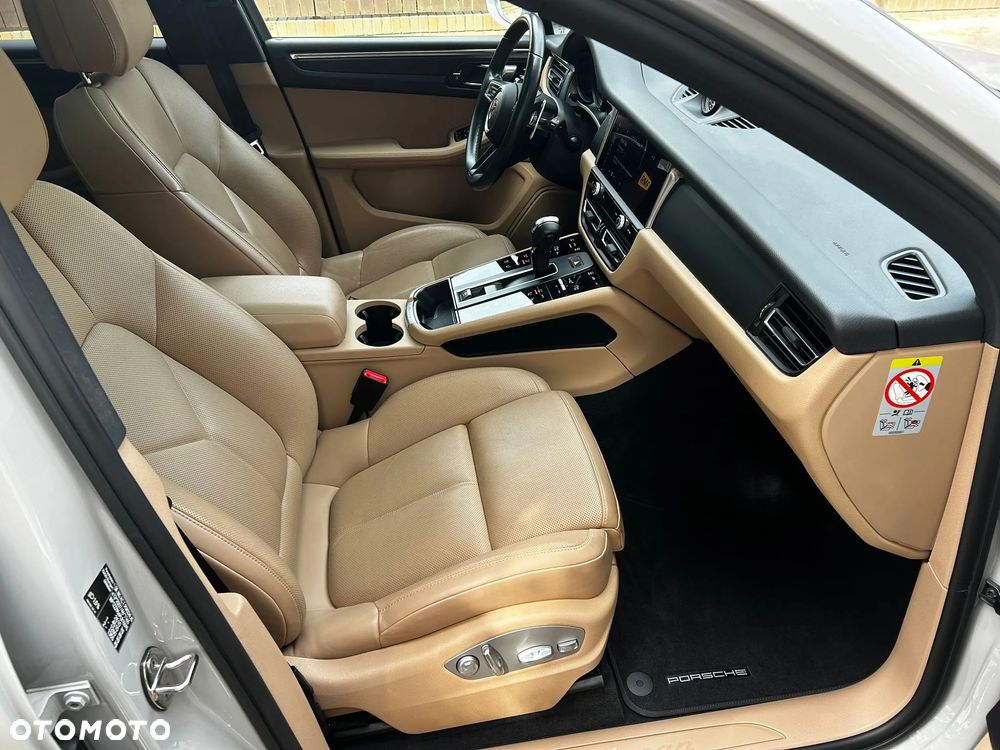 Porsche Macan Standard - 19