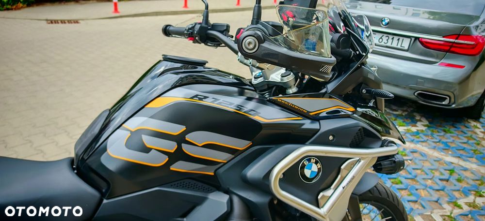 BMW R - 6