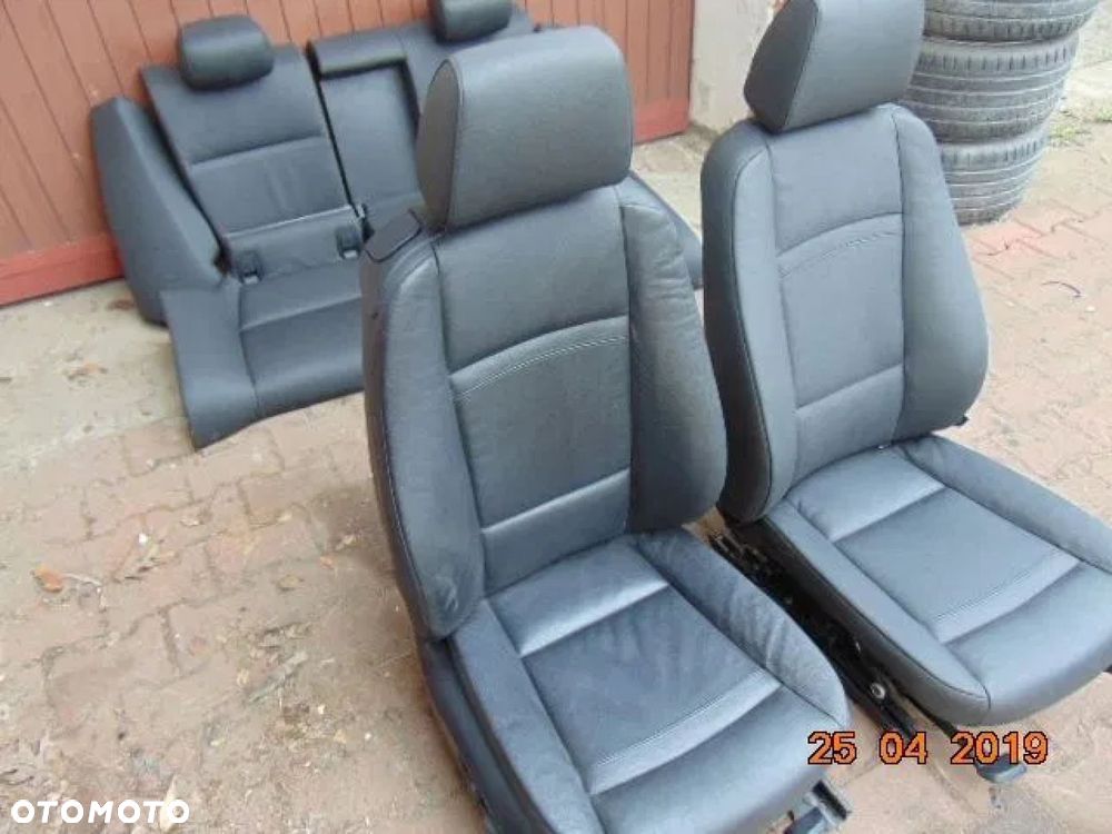 BMW 3 E92 COUPE siedzenia czarna grafitowa ciemna szara SKÓRA tapicerka skórzana elektryczne FOTELe podłokietnik napoje puszki cupholder SUPER STAN - 1