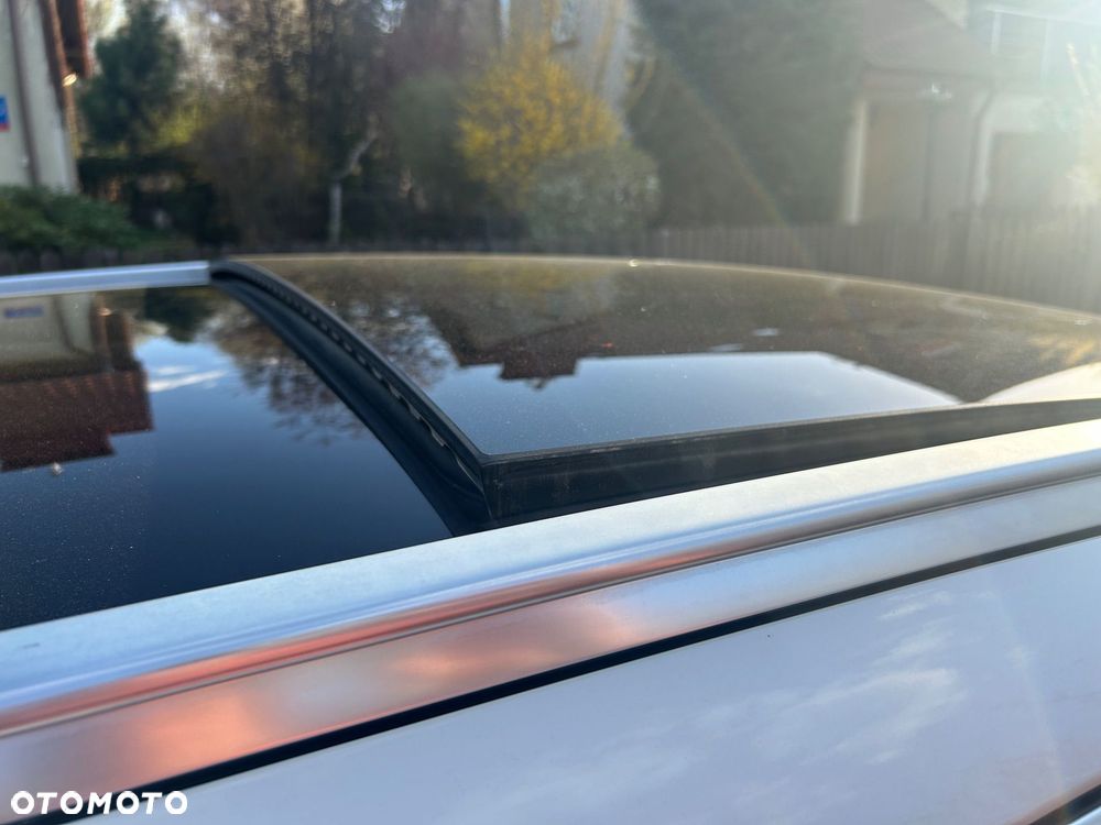 Infiniti Q50 - 25