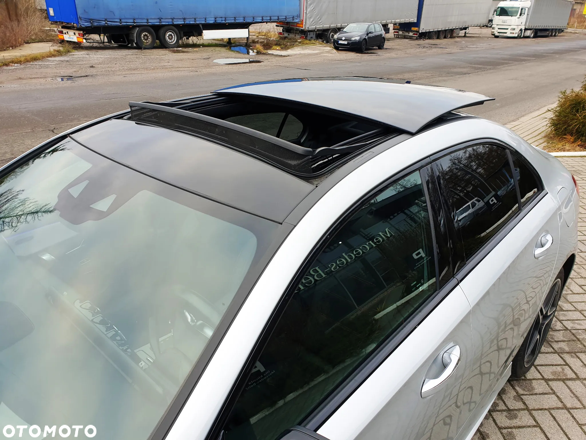 Mercedes-Benz Klasa A 250 E AMG Line 8G-DCT - 27