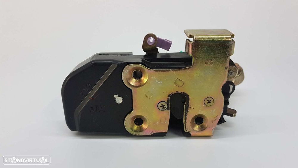 FECHADURA PORTA FRENTE DIREITA JEEP CHEROKEE (KJ) 2.5 CRD LIMITED - 2