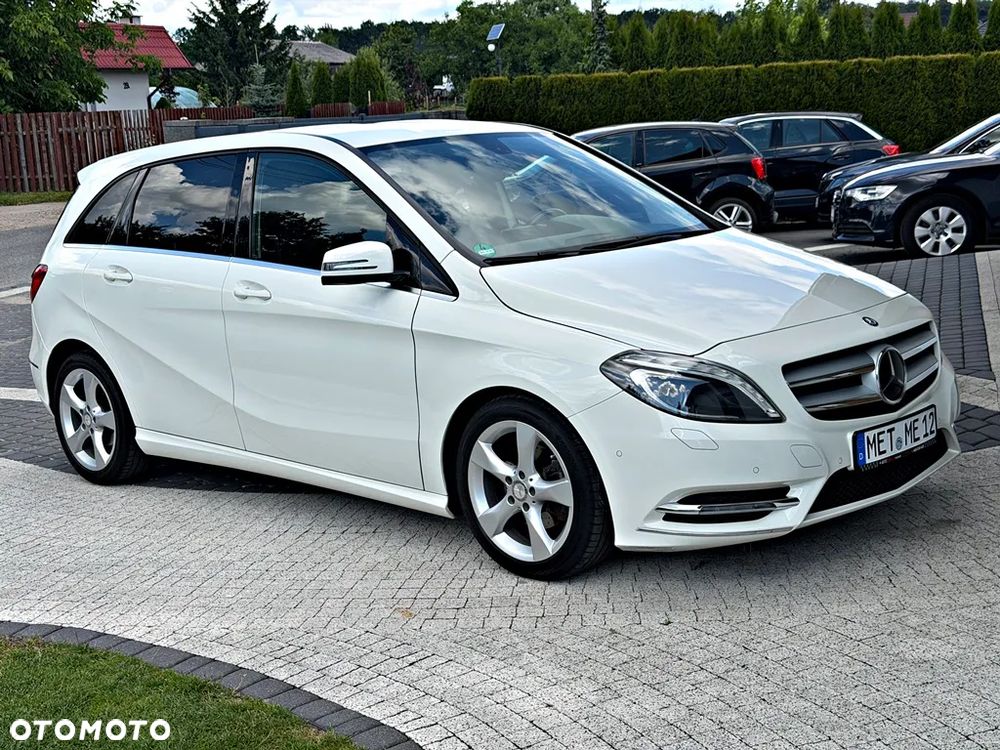 Mercedes-Benz Klasa B 200 BlueEFFICIENCY Edition 1 - 4