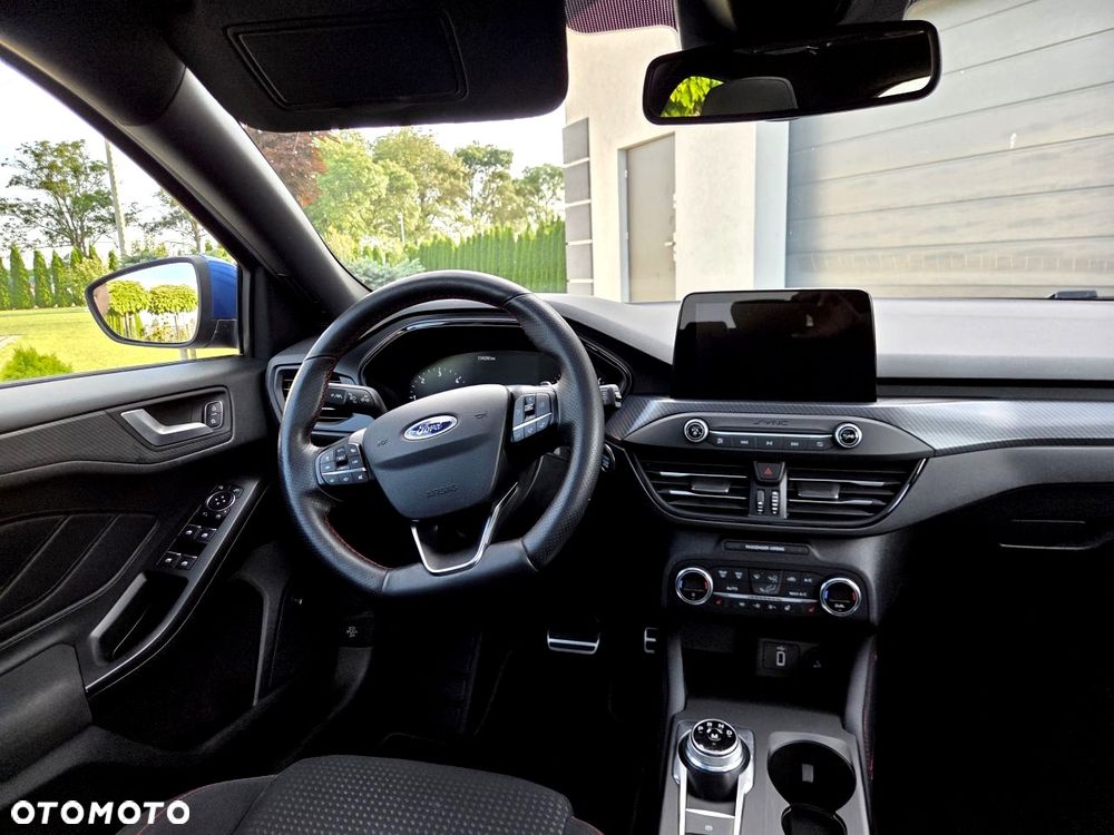 Ford Focus 1.5 EcoBlue Start-Stopp-System ST-LINE - 21