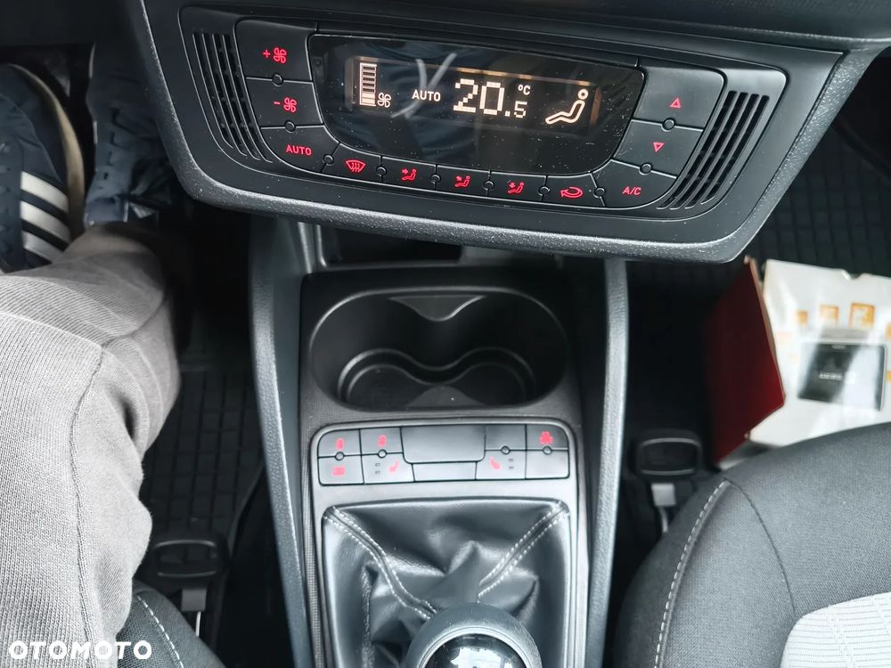 Seat Ibiza 1.4 16V Style - 10