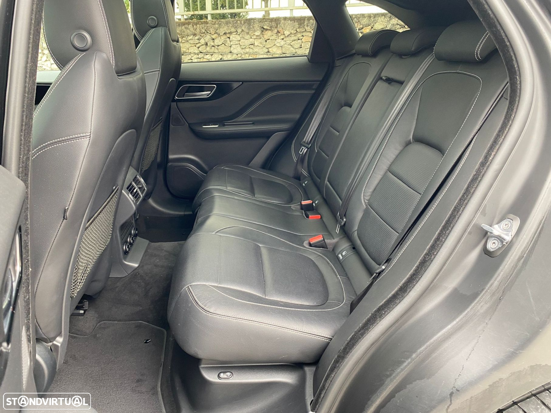 Jaguar F-Pace 2.0 i4D R-Sport Aut. - 15