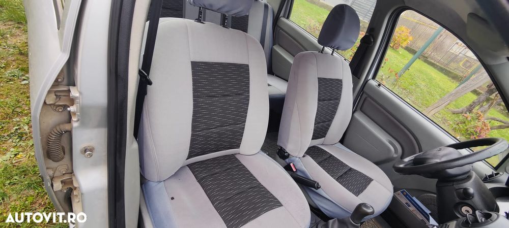 Dacia Logan Express 1.4 MPI - 8