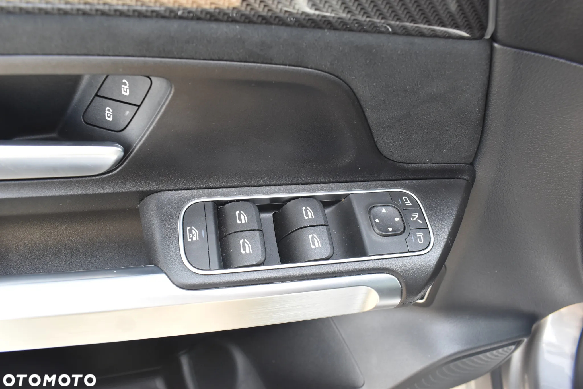 Mercedes-Benz GLB 200 d 4-Matic 8G-DCT - 24