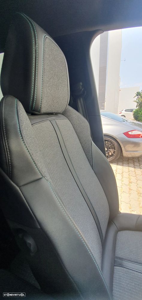 Peugeot 5008 1.5 BlueHDi Allure EAT8 - 16