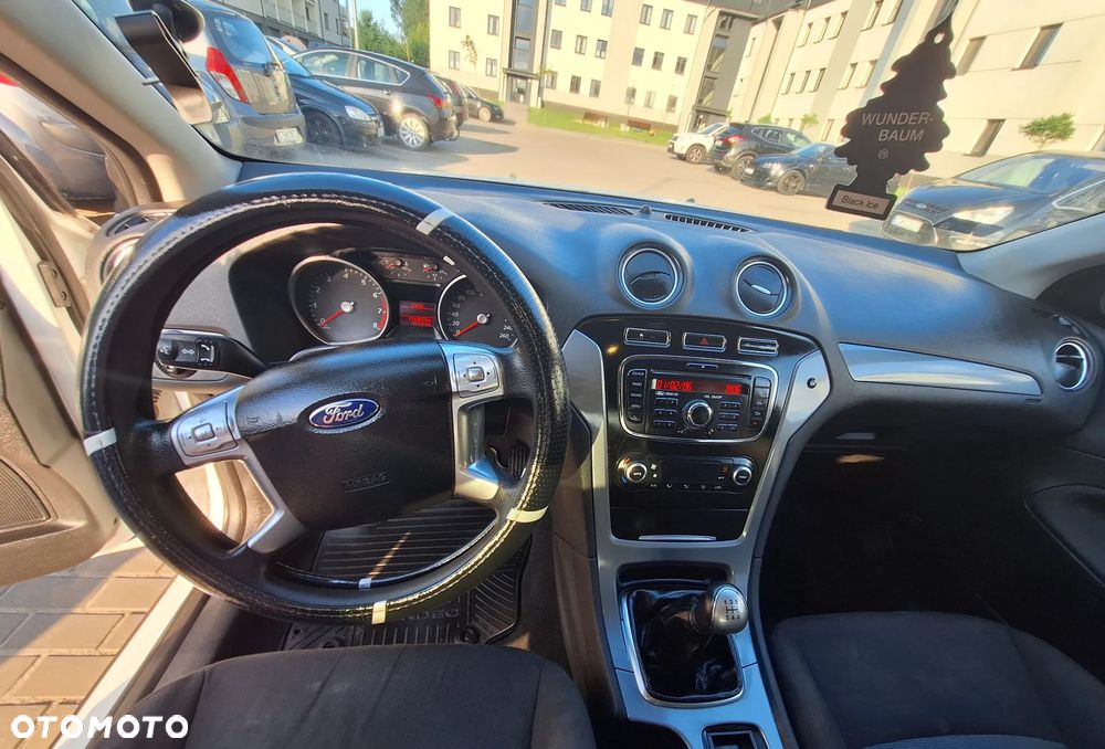 Ford Mondeo 1.6 Trend - 8