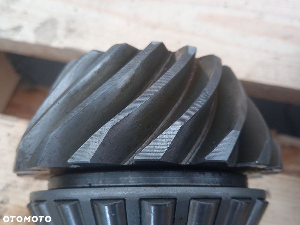 Most przód atak 17x44 talerz RE38610 John Deere 7600 7800 - 6