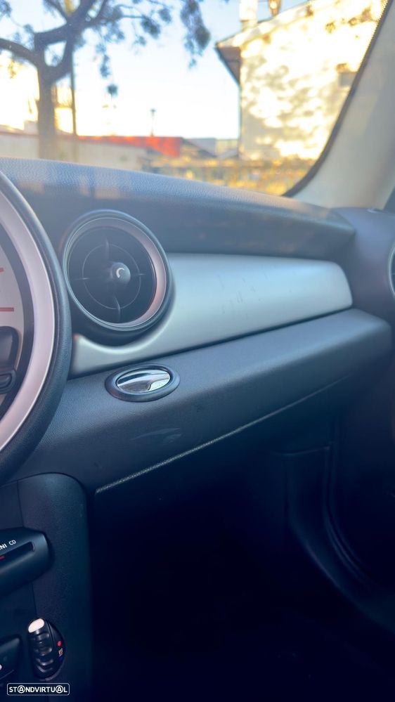 MINI 3 Portas One D - 15