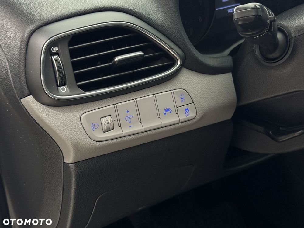 Hyundai i30 - 21