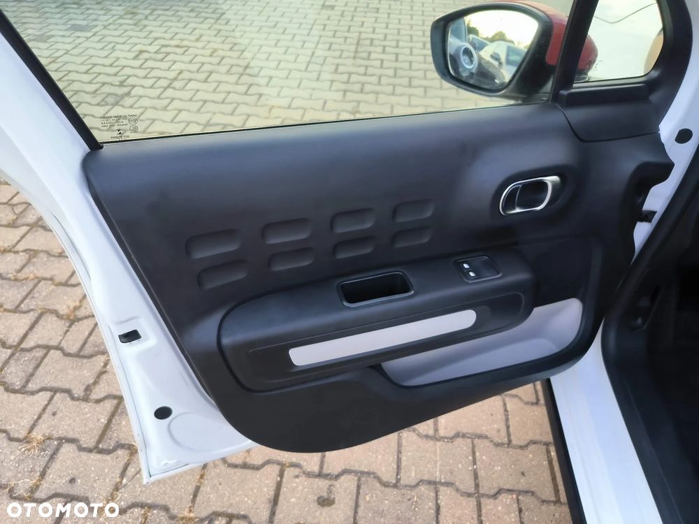 Citroën C3 Pure Tech 83 S&S SHINE - 33