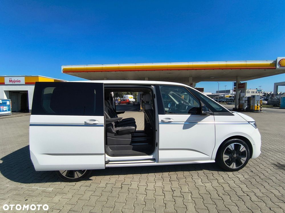 Volkswagen Multivan - 25